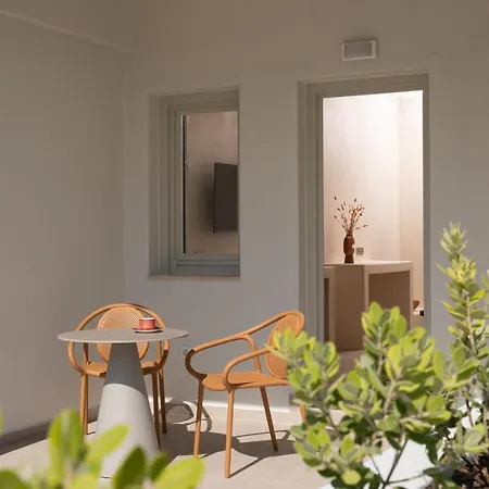 Acanthus - Luxury Jacuzzi Oia (Santorini)