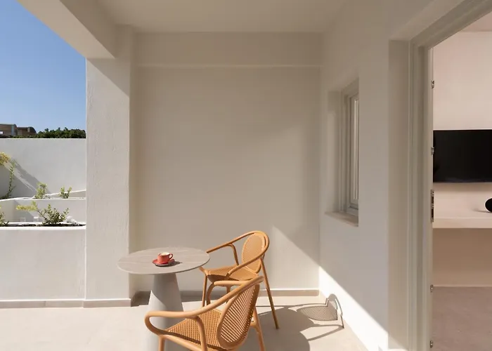 Acanthus - Luxury Jacuzzi